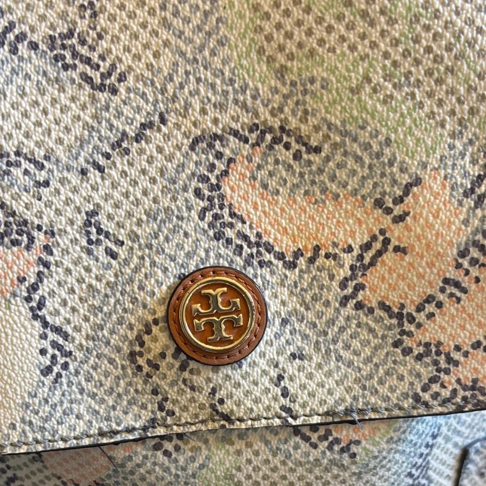 Tory Burch dot mosaic backpack!! Cream and Tan bag zipper compartment - Picture 3 of 8